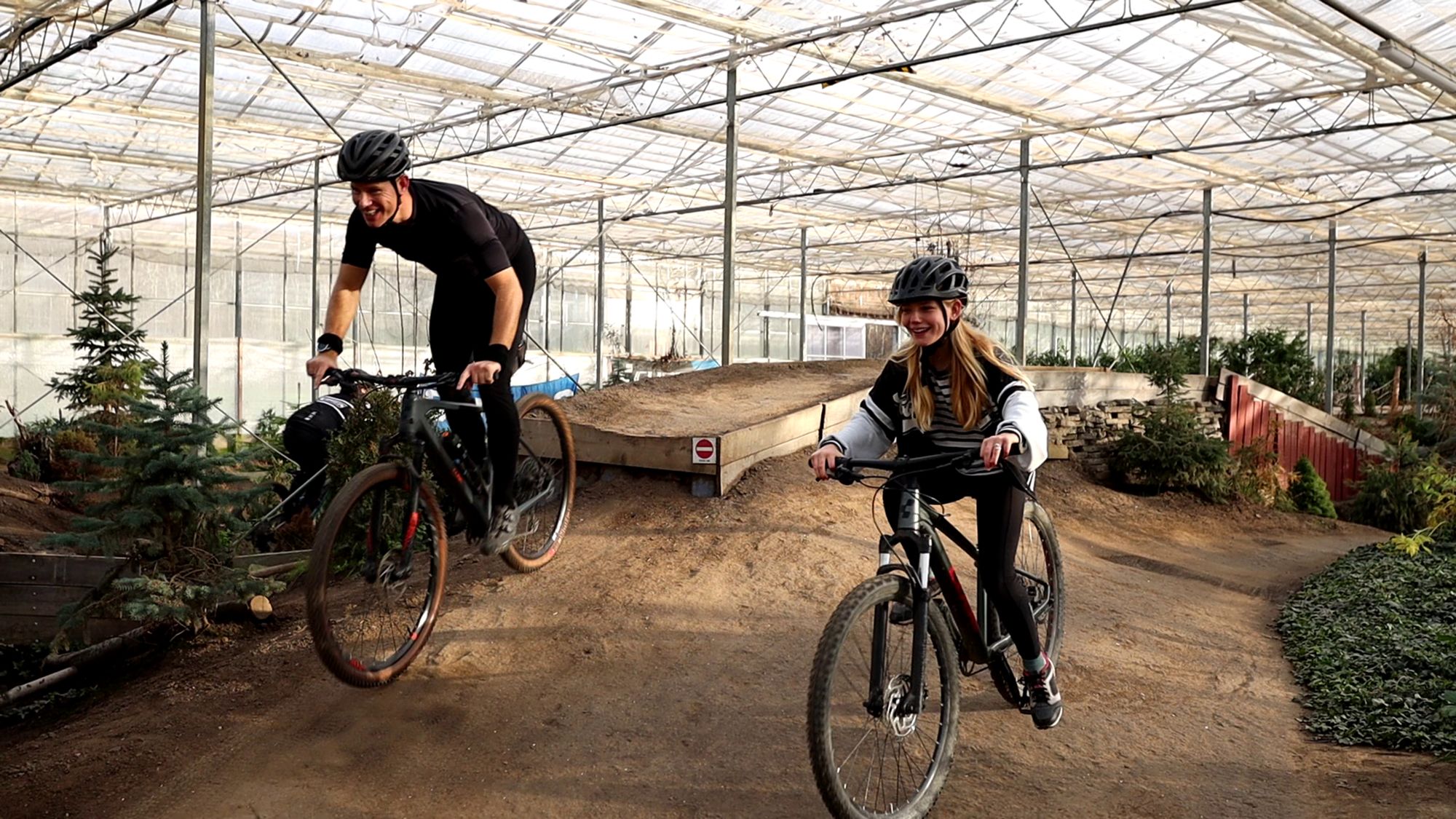 Beleef een uniek familie uitje: Indoor Mountainbike in de kerstvakantie